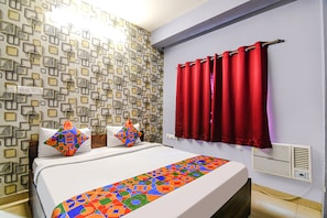 Deluxe Room | Egyptian cotton sheets, premium bedding, in-room safe, free WiFi