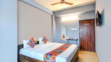 Egyptian cotton sheets, premium bedding, in-room safe, free WiFi