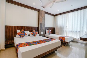 Egyptian cotton sheets, premium bedding, in-room safe, free WiFi - Fabhotel Kingdom Sai (Rahata)