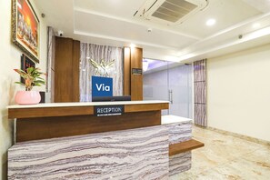 Reception - Fabhotel Aman Sara (Lucknow)