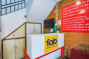 Reception - Fabexpress Jai Manglam Service Apartment (Nagpur)