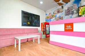 Reception - FabHotel Dream Paradise (Indore)