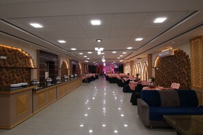 Banquet hall - Fabhotel Prime Taj Castle (Amritsar)