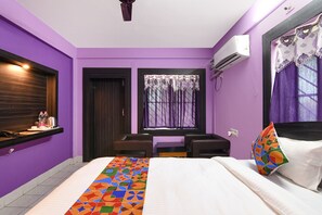 Egyptian cotton sheets, premium bedding, in-room safe, soundproofing