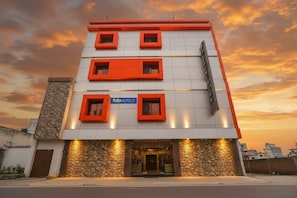 Exterior - Fabhotel Vedanta Inn (Nagpur)