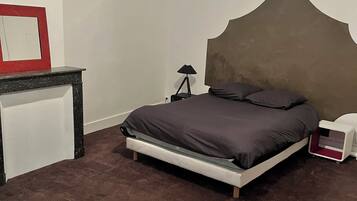 4 chambres, fer et planche Ă repasser, Wi-Fi, draps fournis