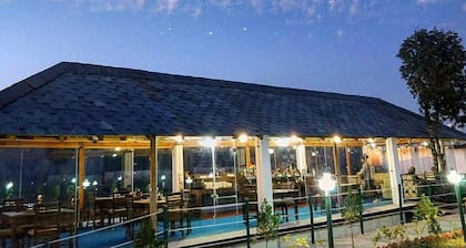 Astre Vue Resort
