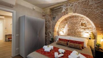 1 bedroom, premium bedding, in-room safe, individually decorated