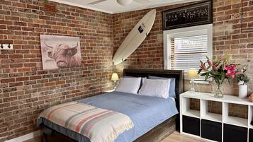 2 chambres, fer et planche à repasser, Wi-Fi, draps fournis