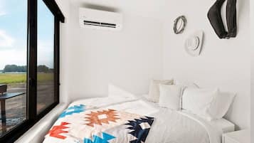 1 bedroom, free WiFi, bed sheets