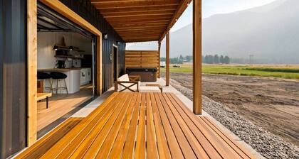 Romantic Container Near Glacier w/ Private Hot Tub