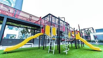 Children’s play area – outdoor