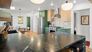 Fridge, microwave, oven, stovetop