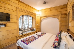 Superior Queen Room - Hotel Relax inn (Jaisalmer)