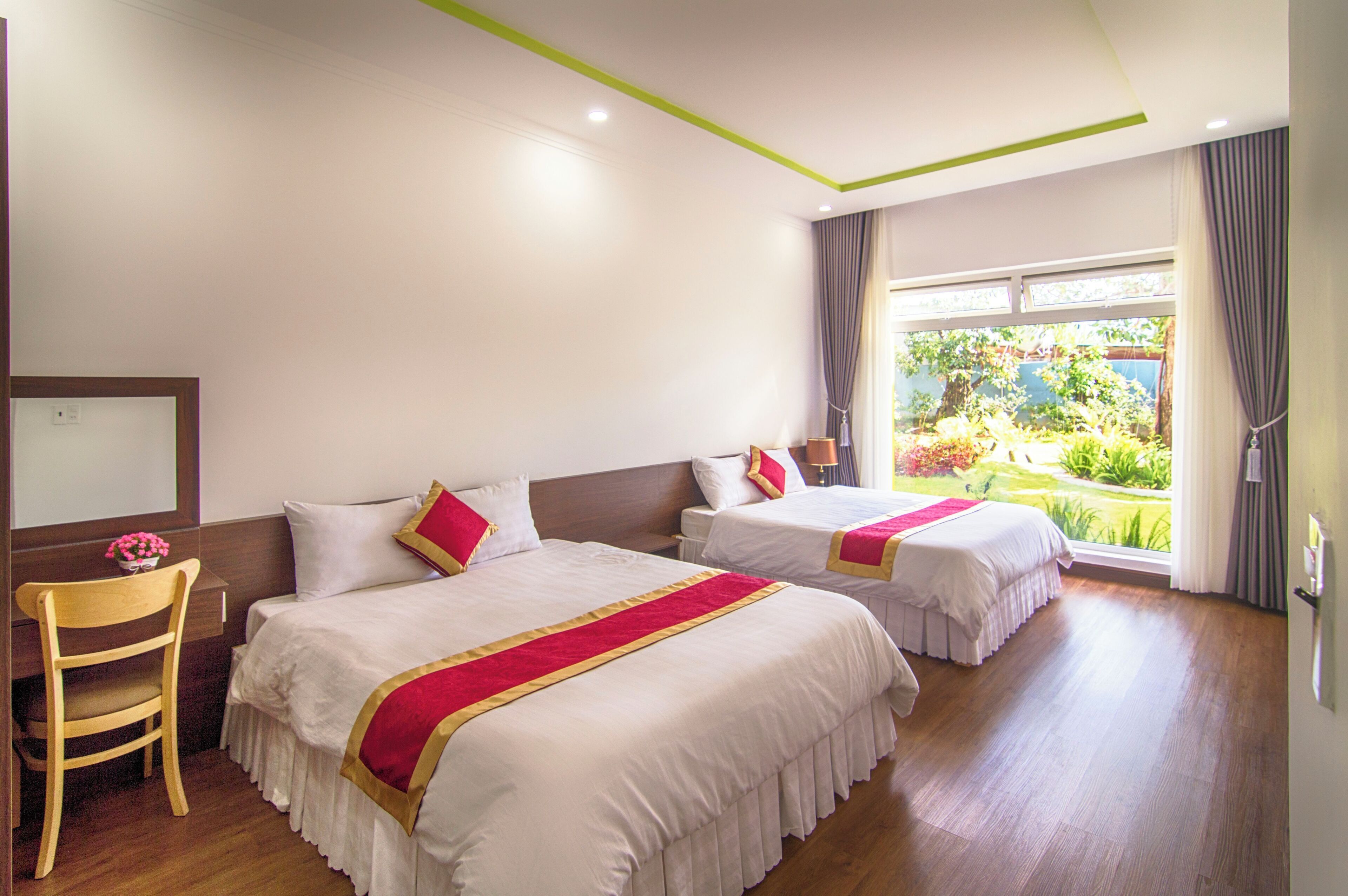 Deluxe Apartment, 1 Bedroom | Desk, soundproofing, free WiFi, bed sheets