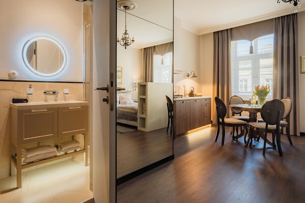 Studio | 1 bedroom, individually decorated, laptop workspace, free WiFi
