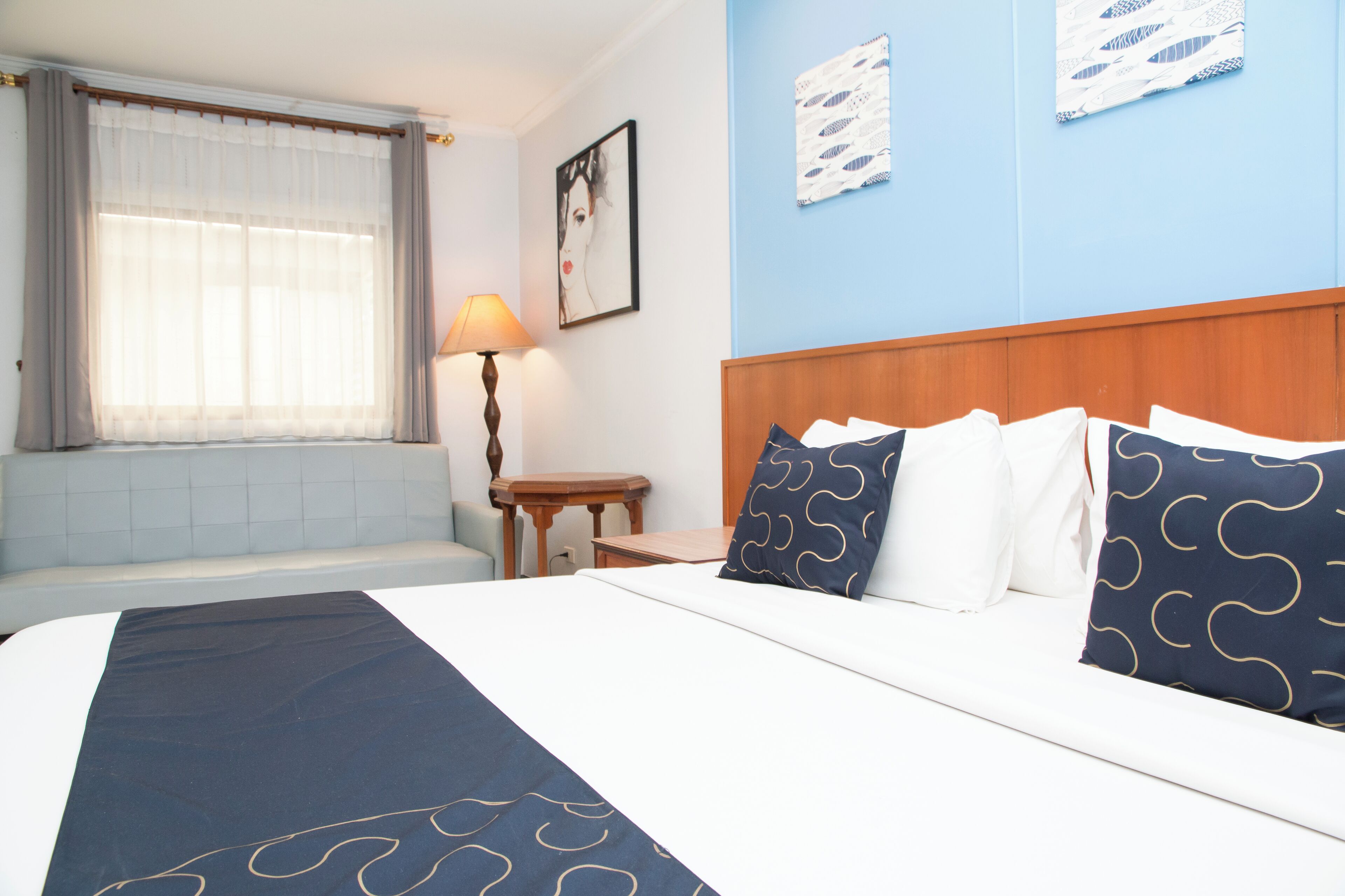 Caja de seguridad en la habitación, wifi gratis y ropa de cama 