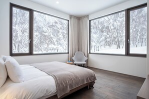 Ropa de cama de alta calidad, cubrecamas, cunas y wifi gratis 