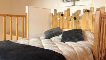 1 bedroom, iron/ironing board, free WiFi, bed sheets