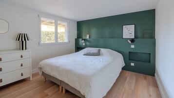 5 chambres, fer et planche à repasser, Wi-Fi gratuit, draps fournis