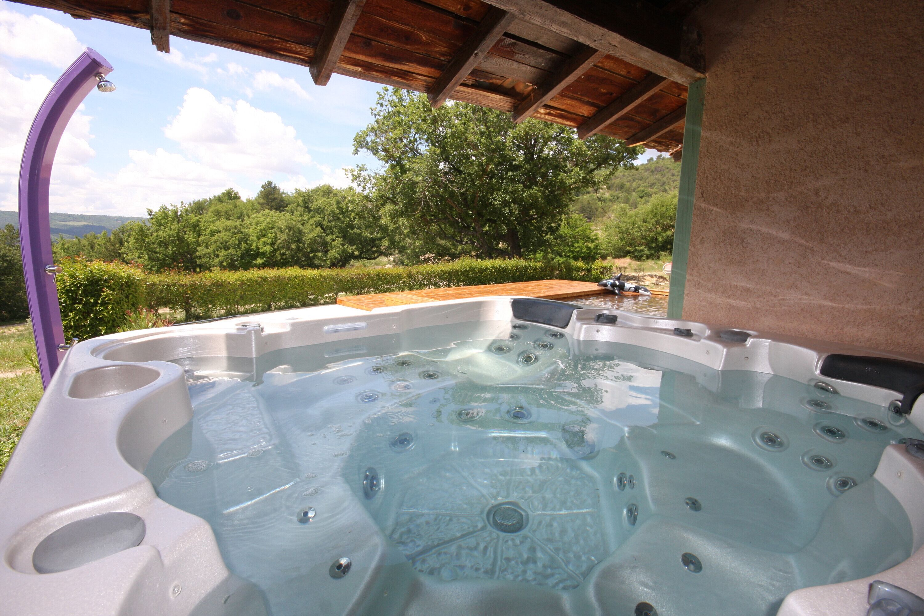 Bañera de hidromasaje exterior