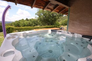 Idromassaggio all'aperto