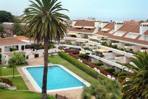 Et oppvarmet basseng