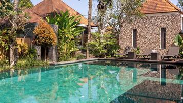 Kolam renang