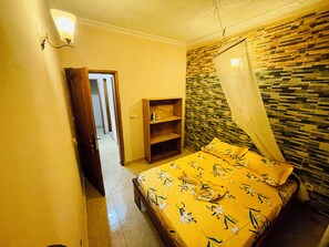 2 bedrooms, iron/ironing board, travel cot, free WiFi - Cosy Appartement Dans Quartier Calme à Proximité du Parc Aquatique (Kinshasa)
