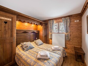 3 bedrooms, free WiFi, bed sheets