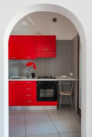 Appartamento, 2 camere da letto, patio | Cucina privata