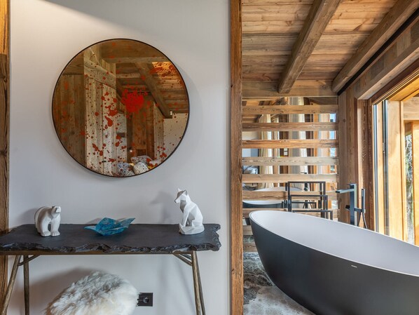 5 chambres, Wi-Fi gratuit, draps fournis