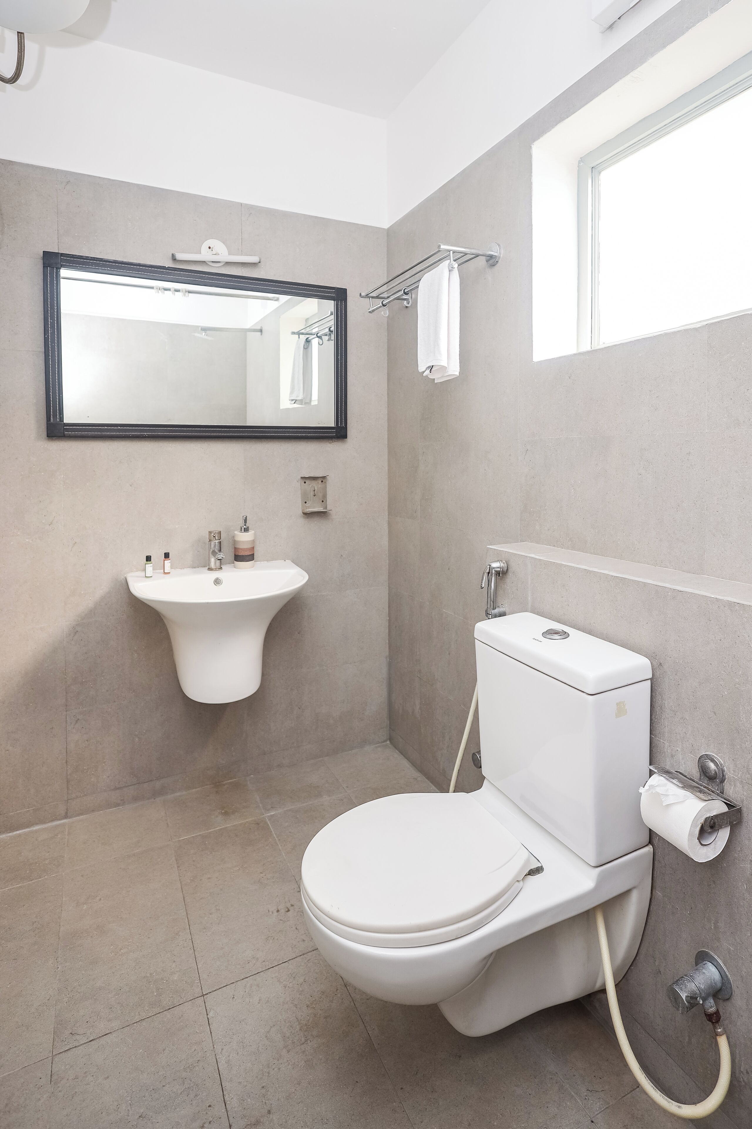 淋浴设施、免费洗浴用品、坐浴桶、毛巾