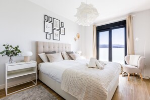 2 chambres, fer et planche à repasser, Wi-Fi gratuit, draps fournis