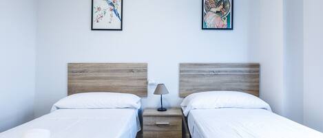 2 bedrooms, free WiFi, bed sheets