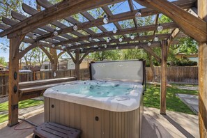 Bain à remous extérieur