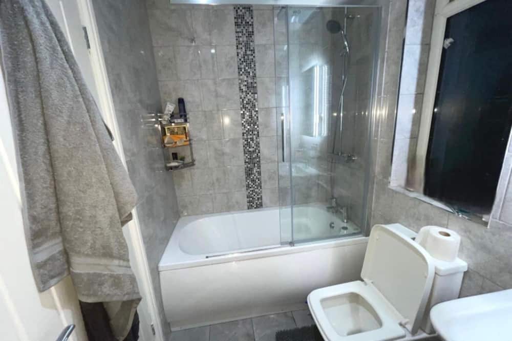 The Hideaway Home BD5 - 2 Bed Lovely Modern House - Calverley