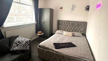 2 Schlafzimmer, Bügeleisen/Bügelbrett, kostenloses WLAN, Bettwäsche