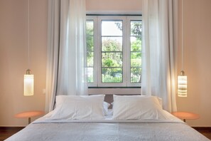 3 Schlafzimmer, Schreibtisch, Bügeleisen/Bügelbrett, WLAN