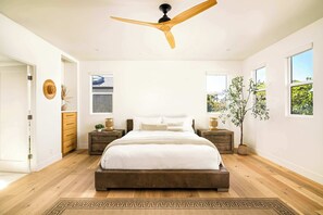 3 bedrooms, desk, iron/ironing board, WiFi