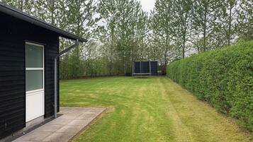Cabin, 4 Bedrooms, Patio, Garden View | Garden