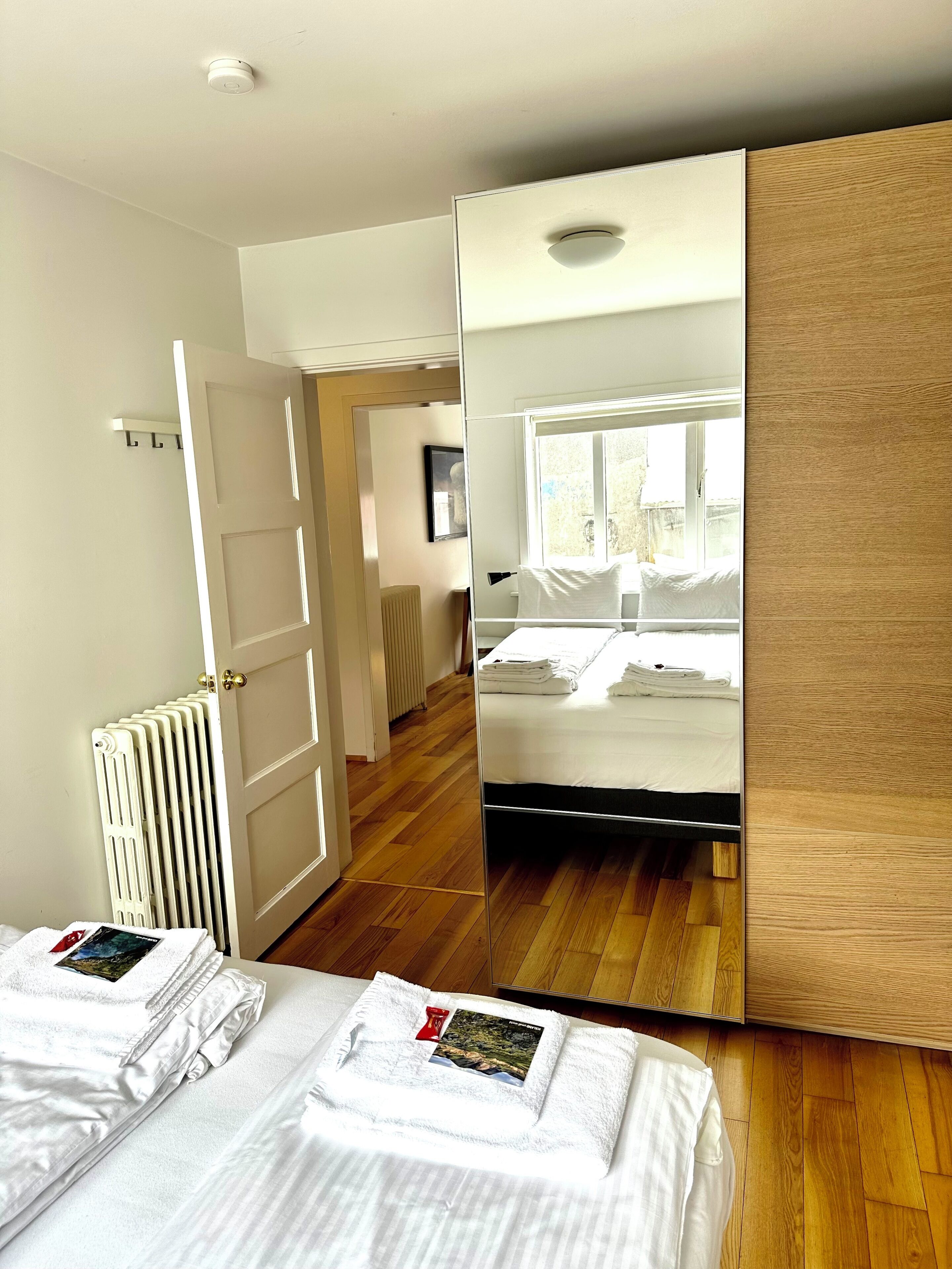 1 dormitorio, cuna de viaje, wifi y ropa de cama