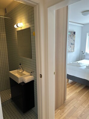 1 Schlafzimmer, Reisekinderbett, WLAN, Bettwäsche