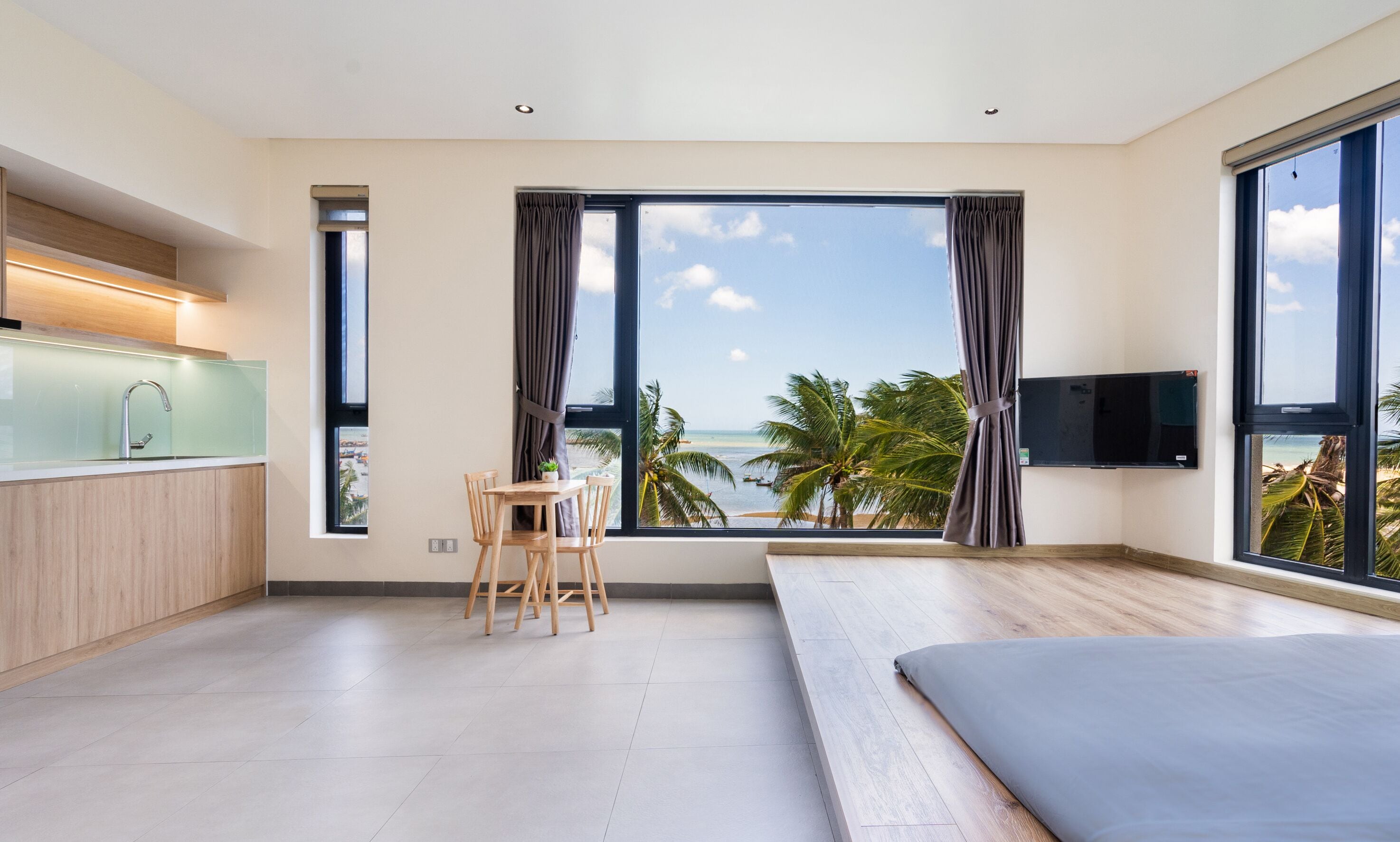 Departamento familiar, varias camas, acceso a la alberca, vista al mar | Ropa de cama de alta calidad, camas Select Comfort y muebles diferentes 