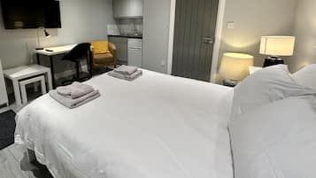 Apartment | 1 bedroom, iron/ironing board, free WiFi, bed sheets