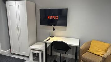 Apartment | Business center