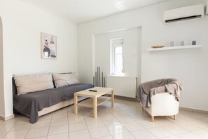 Apartment | Living area - Comfy New Apt w Balcony GC 3360-01 (Athens)