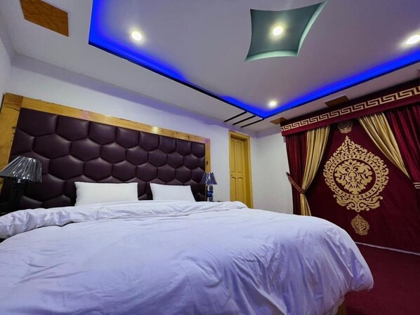 Luxury Room - Arcadian Inn Hunza (Karimabad)