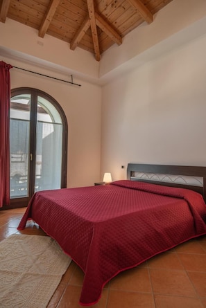 Appartamento, 3 camere da letto, patio | 3 camere