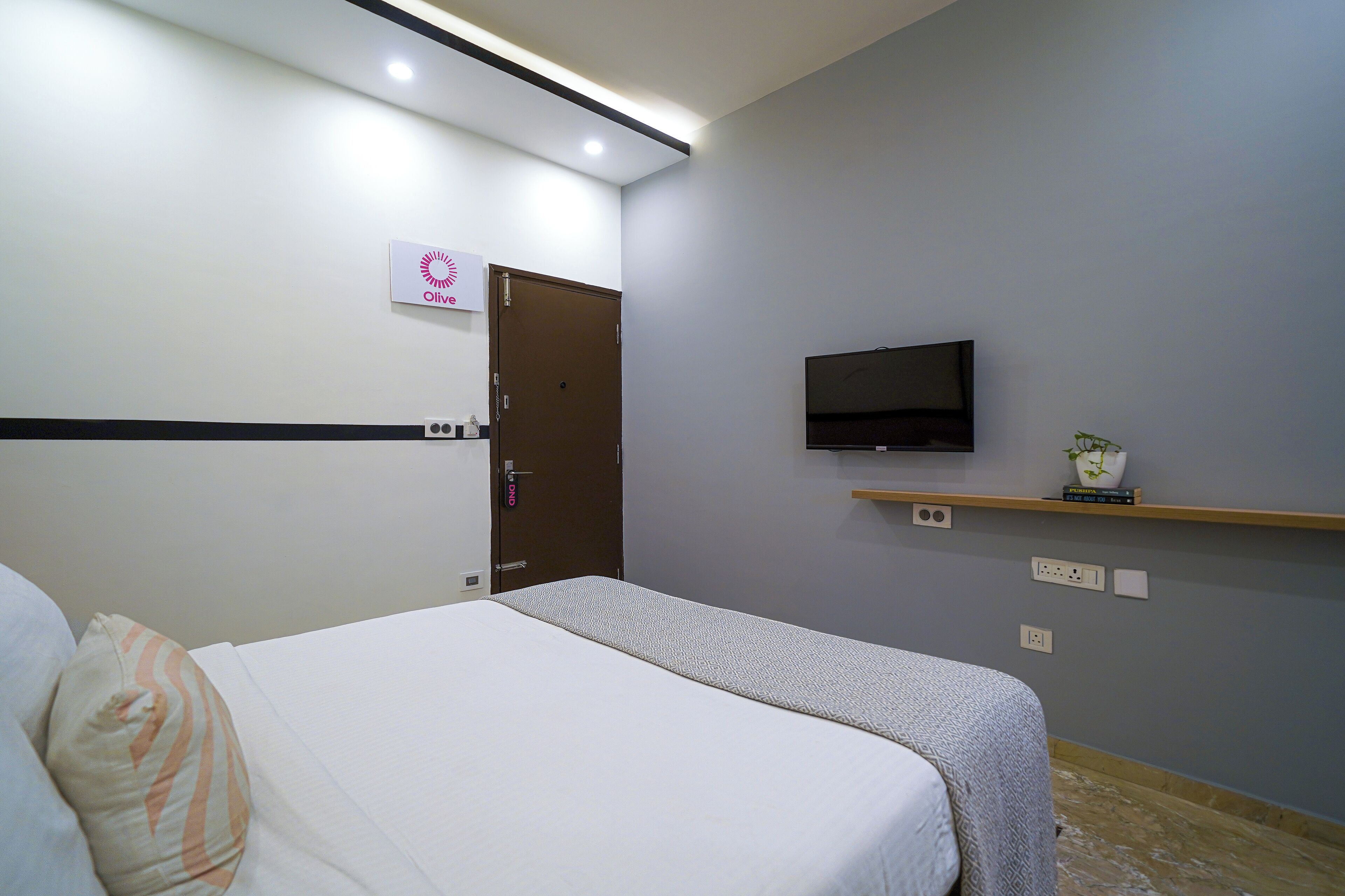 standard room | 1 bedroom, desk, free wifi, bed sheets